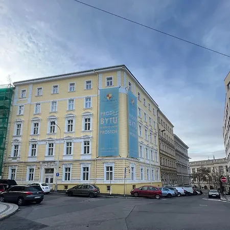 Angeloroma Deluxe Apartment Prague Exterior photo